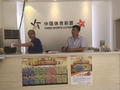 都是评判标 都是评判标